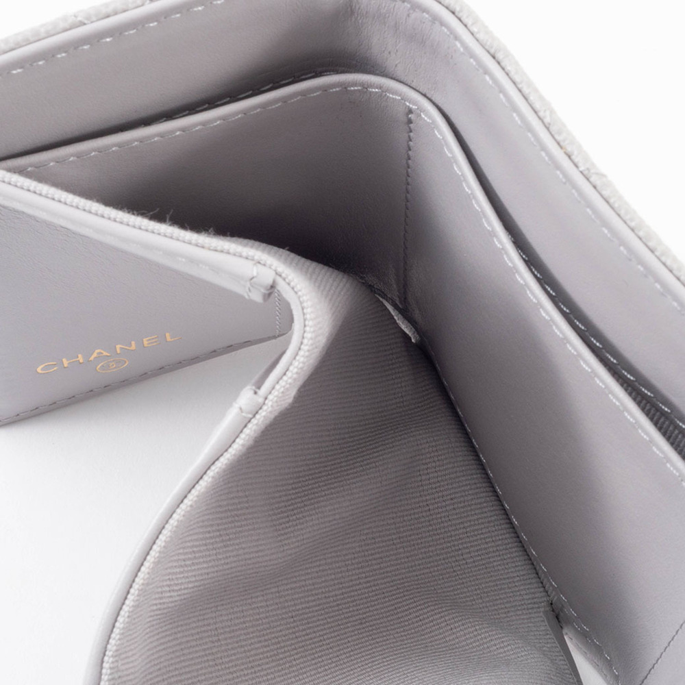 CHANEL Authentic Gray Caviar Leather Wallet - Picture 13 of 16